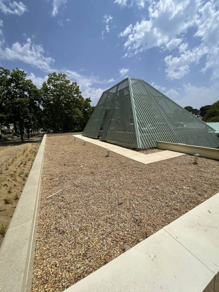 Création d’un restaurant scolaire à Saint-Génies-des-Mourgues : étanchéité, isolation, sécurité et cheminement toiture