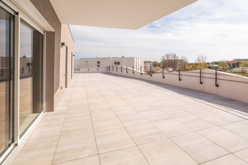 Protéger votre bâtiment avec une étanchéité de toiture fiable à Nîmes et Montpellier