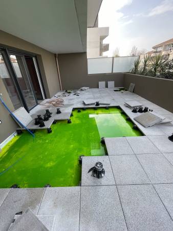 Notre zone d'activité pour ce service Entreprise certifiée Qualibat pour réfection de toitures terrasses avec système bicouche bitumineux sous gravillons à
